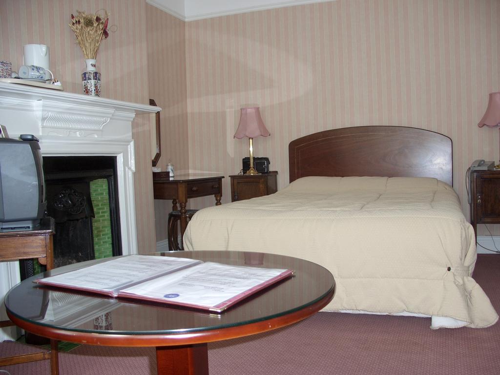 Glenogra Townhouse Otel Dublin Dış mekan fotoğraf